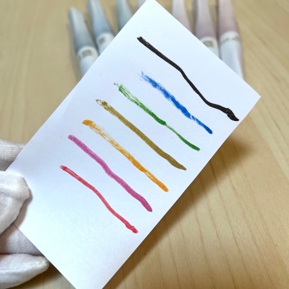 Set of 7 Zig Wink of Stella. Japanese Brush Paint Pens. Metallic inks. EUC - Picture 10 of 14